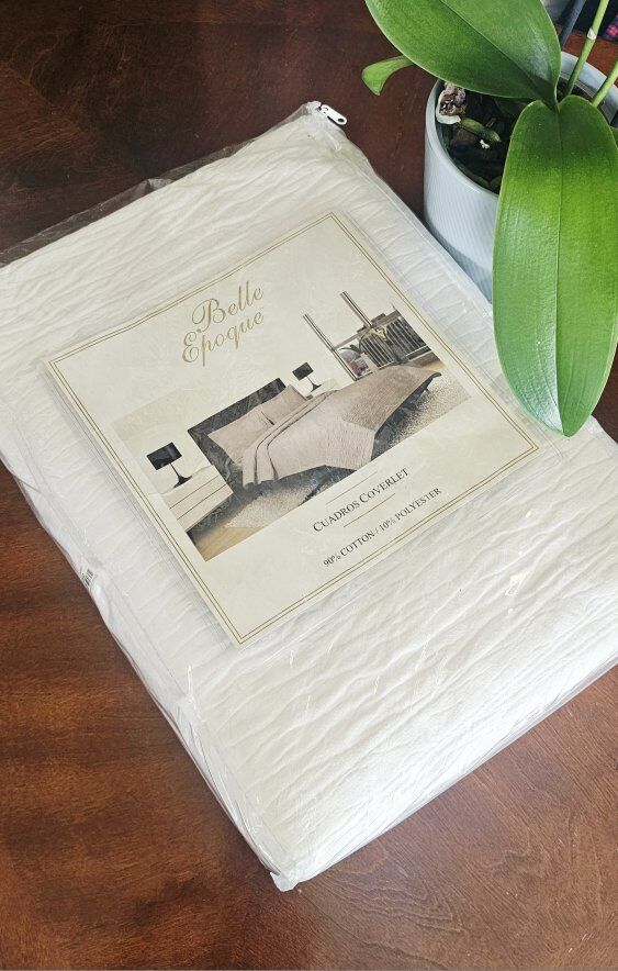 (NEW) White ELLE EPOQUE 'Refresh Coverlet' QUEEN