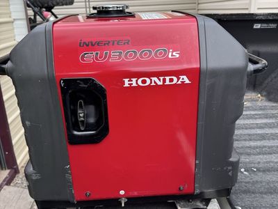 Honda EU3000is Inverter Generator