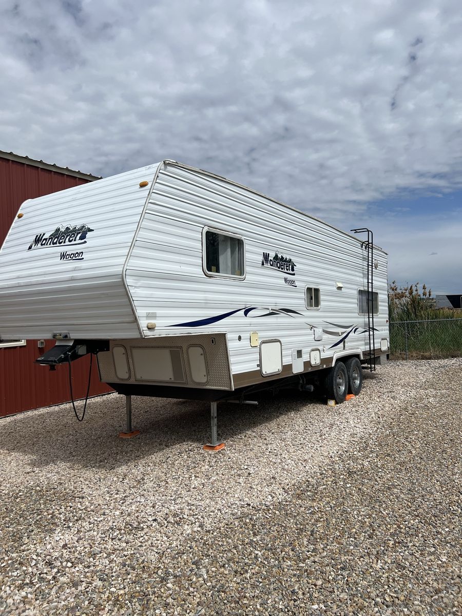 2003 Wanderer Wagon 5th Wheel