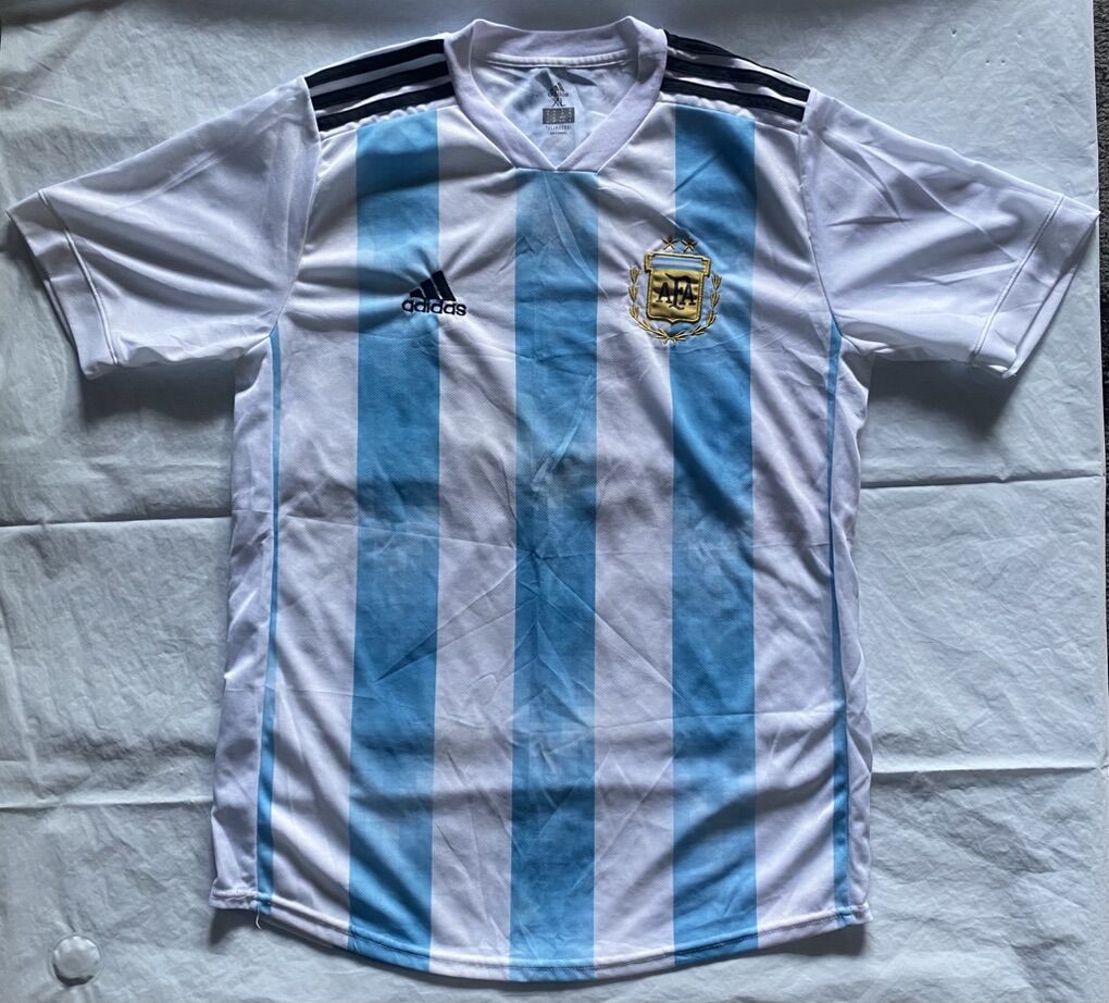 Adidas Argentina 2018 World Cup jersey Men’s Xl