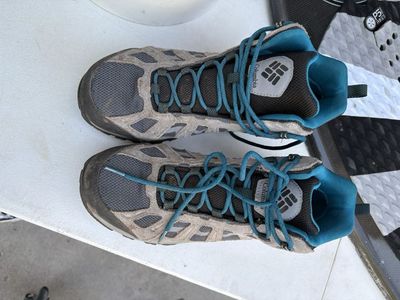 Columbia Hiking Boots Size 10.5