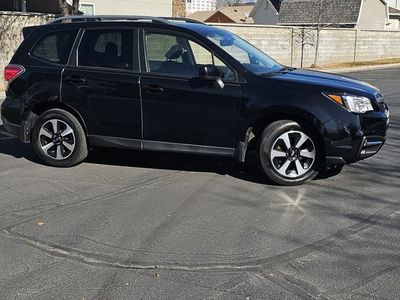 2017 SUBARU FORESTER 2.5i Premium