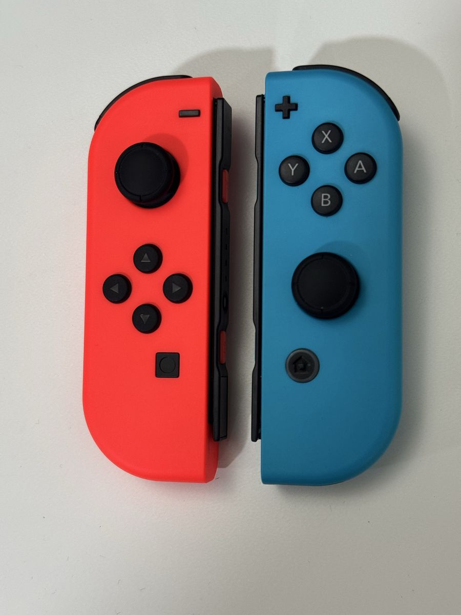 Nintendo Switch Joy Cons / Left & Right Side / Cleaned & Tested