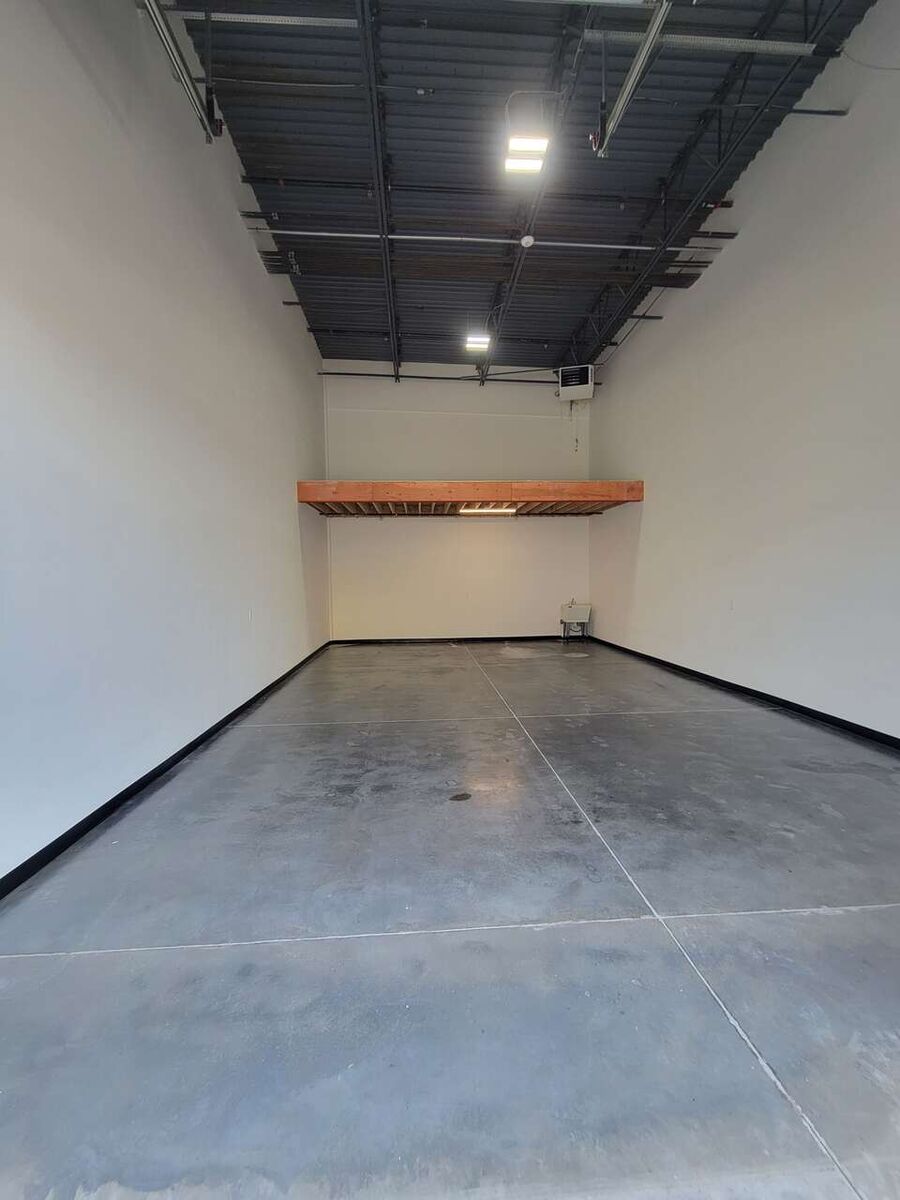 837 SF Warehouse Tooele