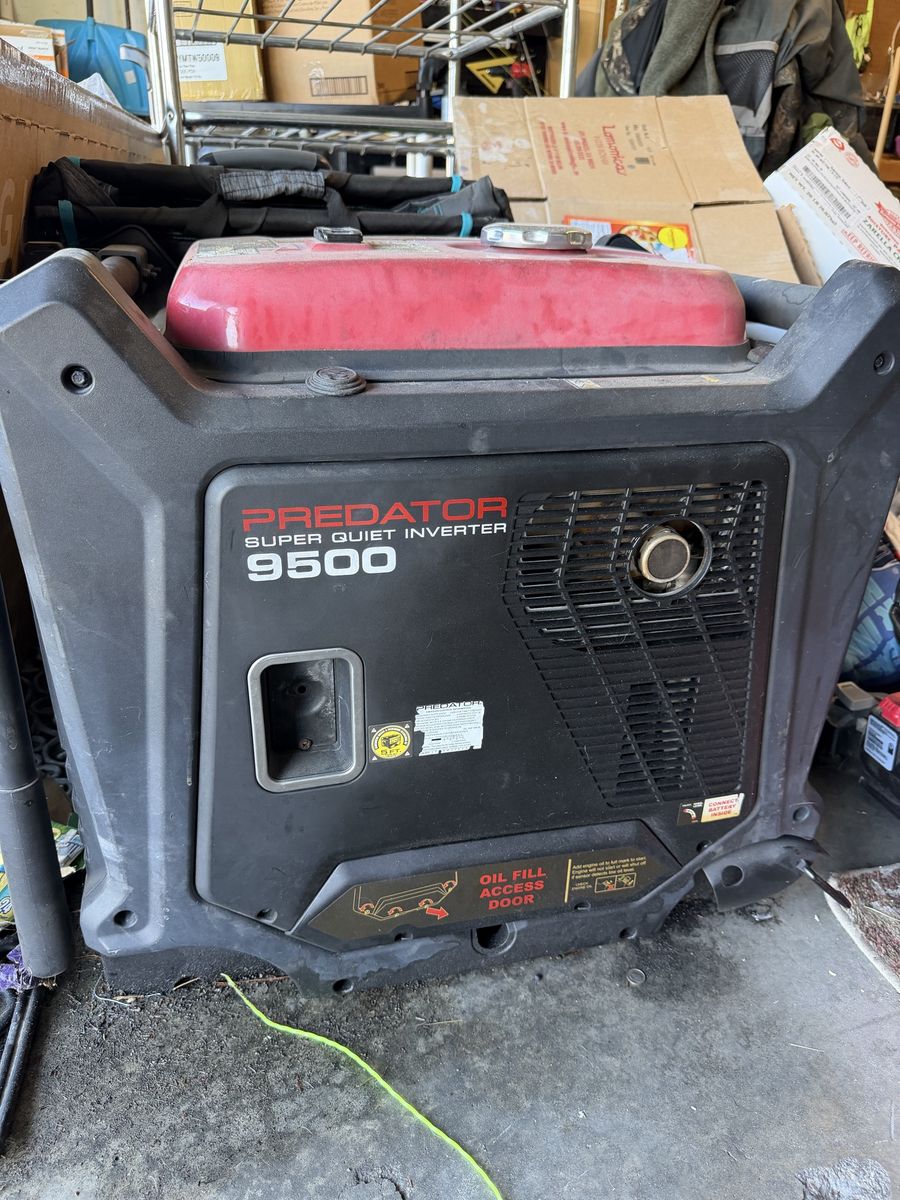 Predator 9500W Super Quiet Inverter Generator – Runs, Needs Oil Leak Repair
