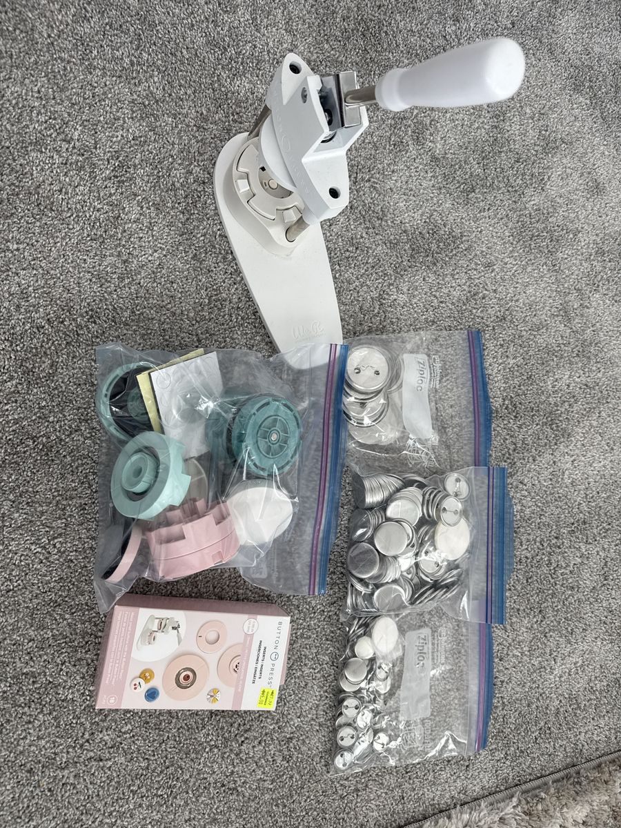 Button press/maker + accessories