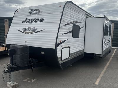 2018 30ft Jayco Travel Trailer
