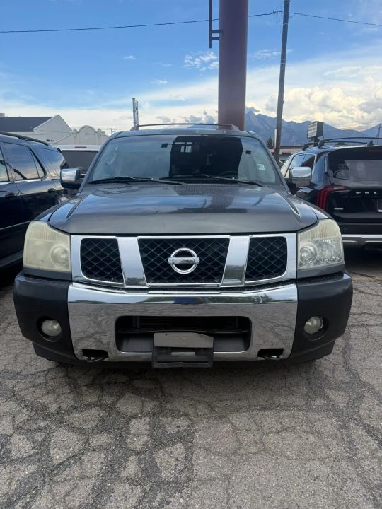 2005 Nissan Armada LE