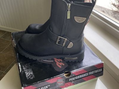 Milwaukee Motorcycle Clothing Co. Women's Boot Afterburner MB207 Size 7 Black Leather Moto Boots