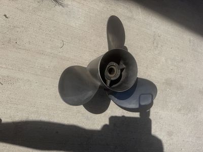 Mercury quicksilver stainless steel prop