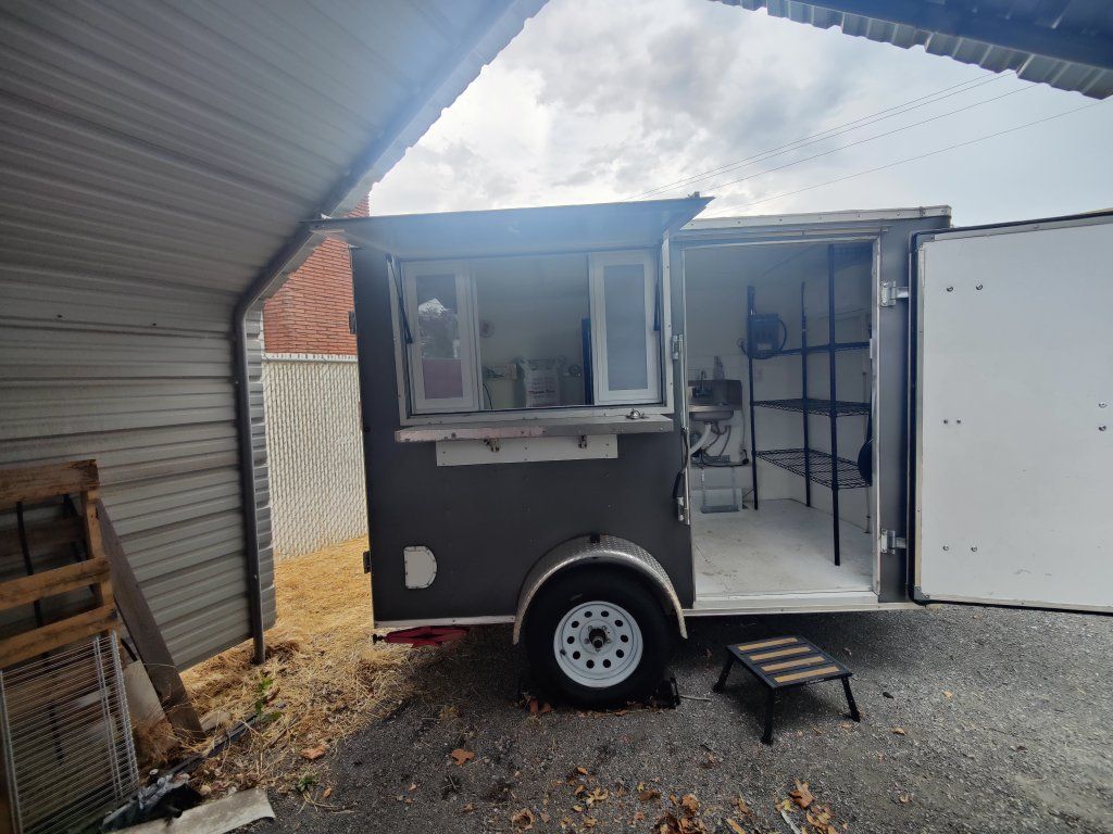 Food Vending enclosed Trailer (Food truck)
