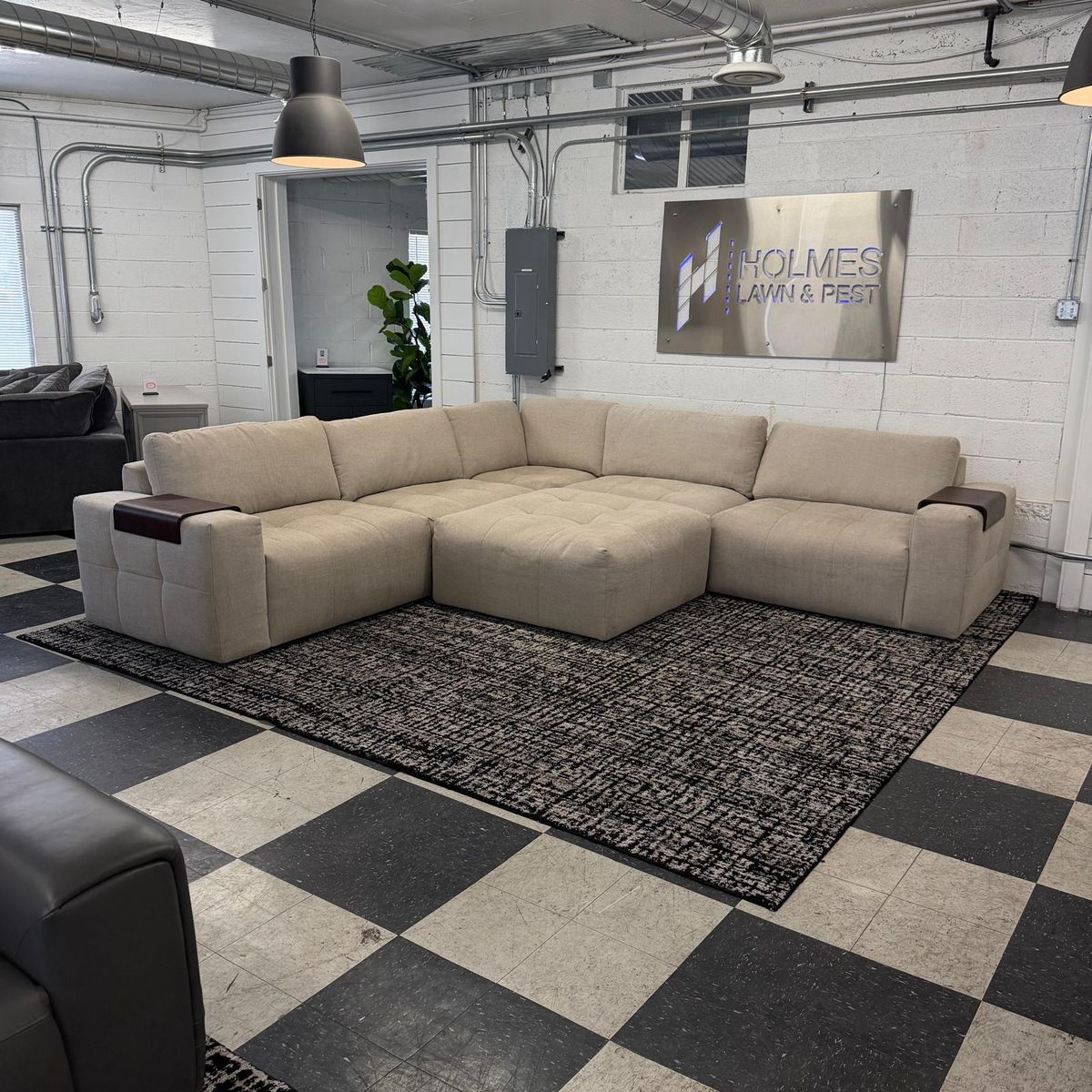 COSTCO PAIGE 6-PIECE MODULAR FABRIC SECTIONAL W/ WOOD ARM TRAYS!!