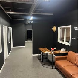 Main image 4