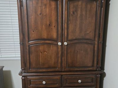 Solid Wood Armoire Dresser Wardrobe Chest 4-Drawer Dark Finish