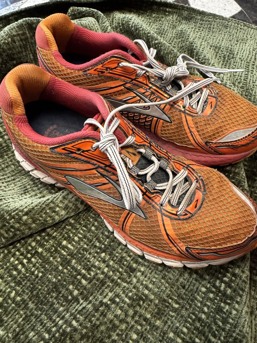 Brooks Adrenaline GTS Running Shoes - Orange Coral, Mens 9.5