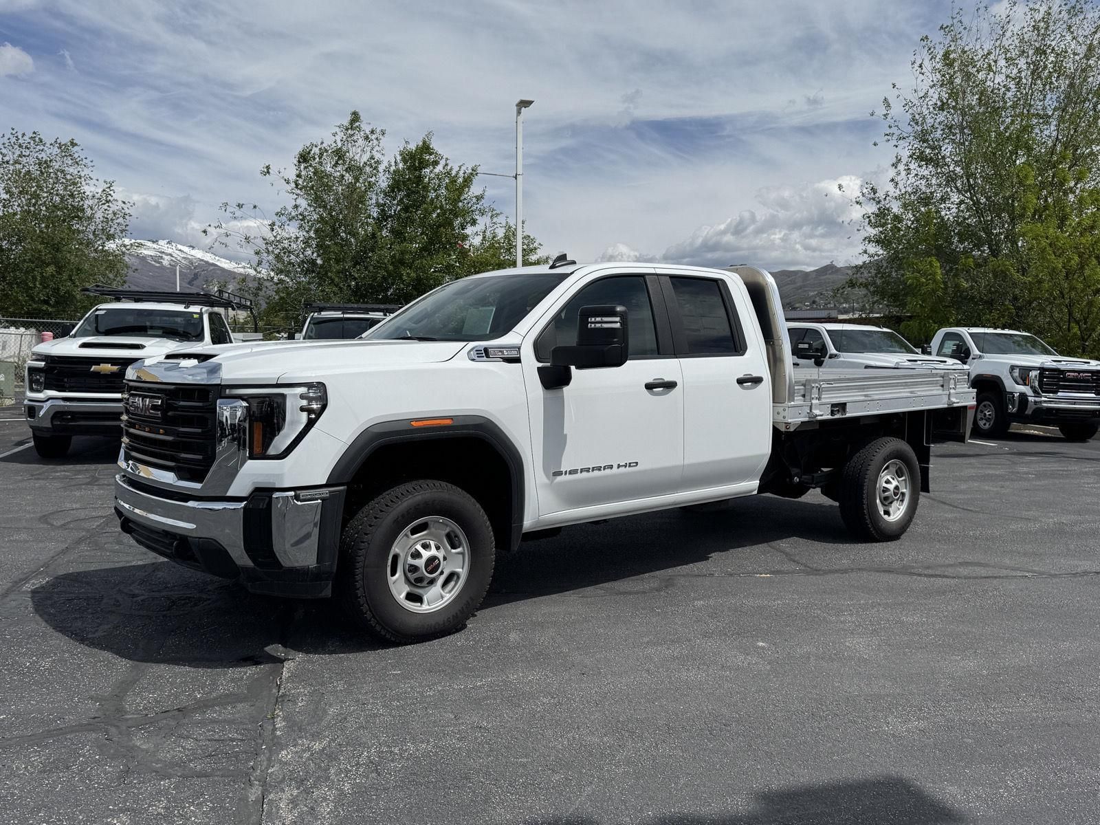 2025 GMC 2500 Pro