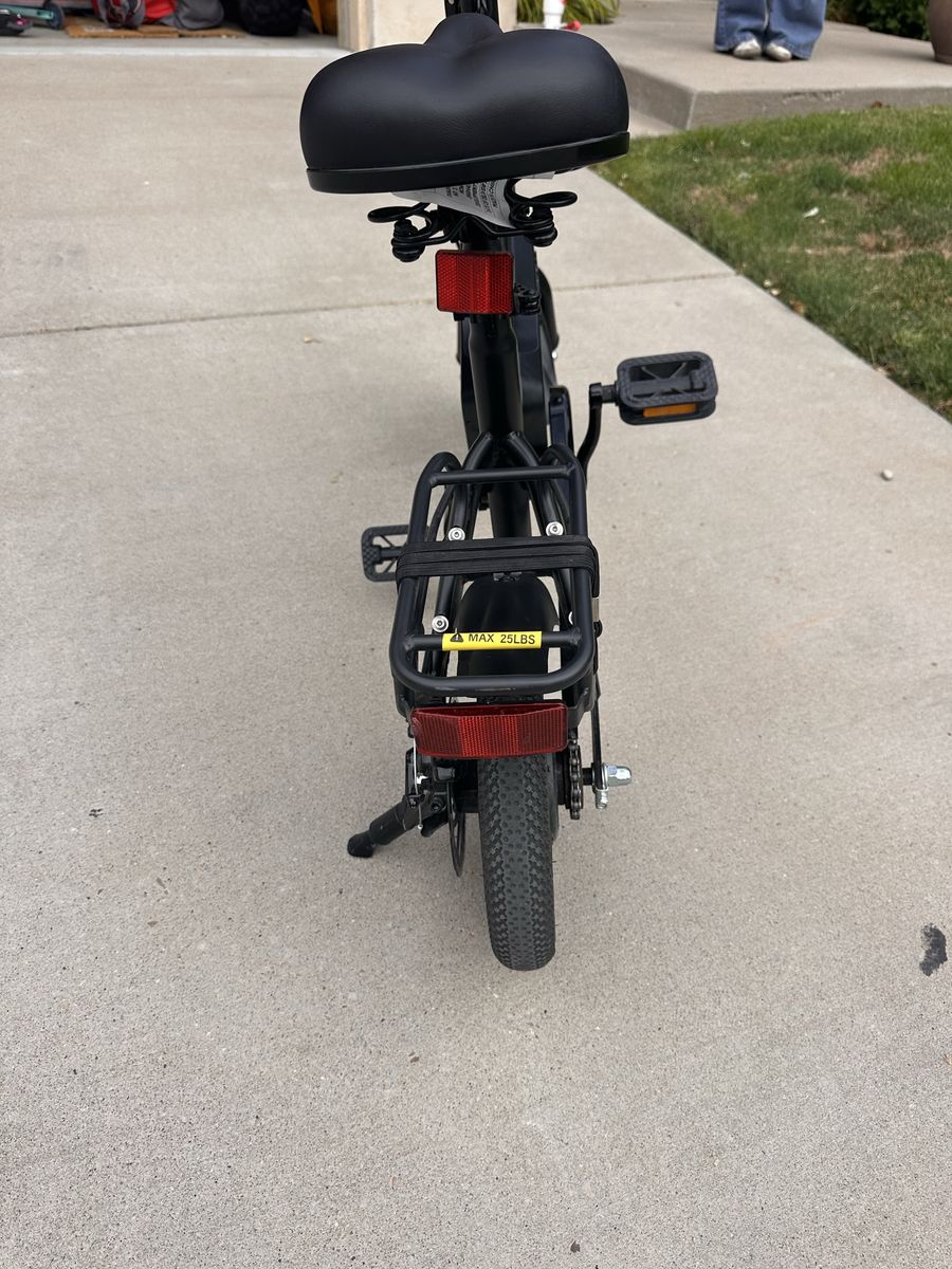Main image 6