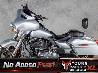 2015 Harley-Davidson® FLHTCU - Electra Glide® Ultra Classic®