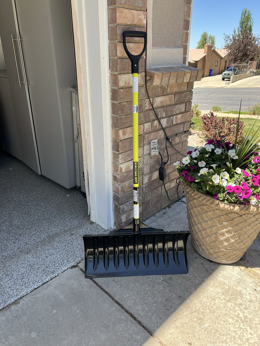 Structron NEW shovel