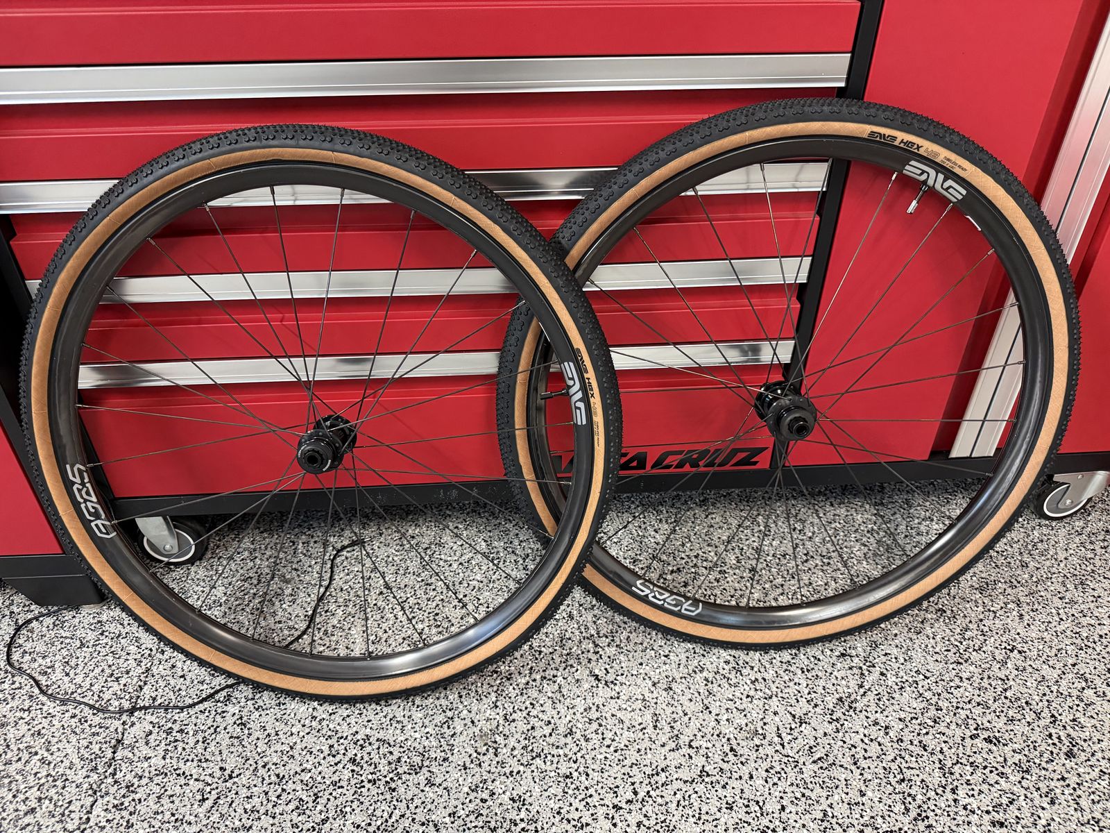 Enve AG25 Wheelset with Enve Hex tires