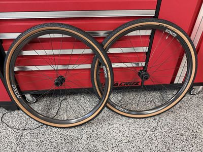 Enve AG25 Wheelset with Enve Hex tires