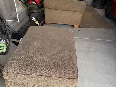 XL chair and ottoman