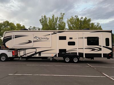 2018 All Season Big Country luxury new
