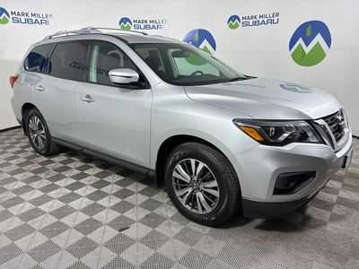 2017 NISSAN PATHFINDER SV
