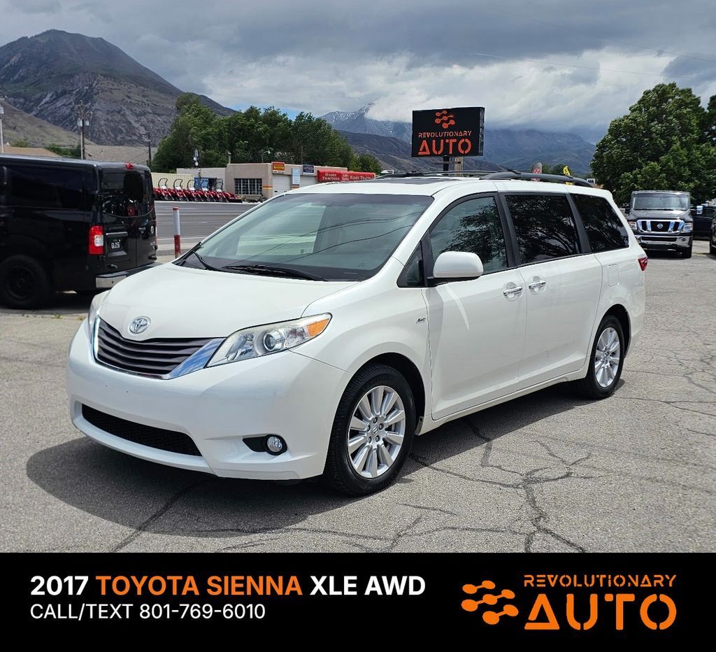 2017 Toyota Sienna XLE 7-Passenger