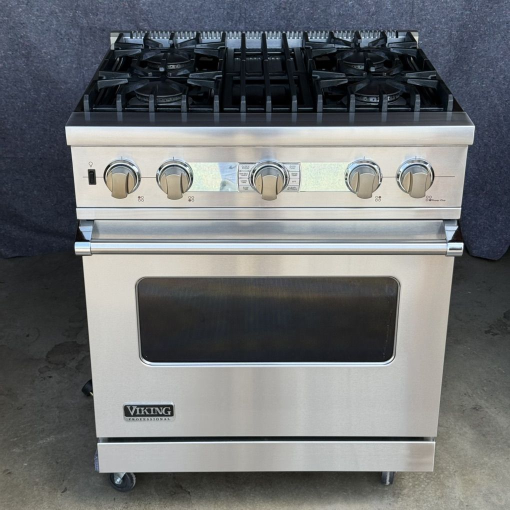 Viking 30” Dual Fuel Range - Digital controls