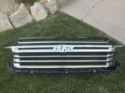 NEW OEM Chevrolet Silverado High Country Front Grille w/ Front Camera - GM 85115299