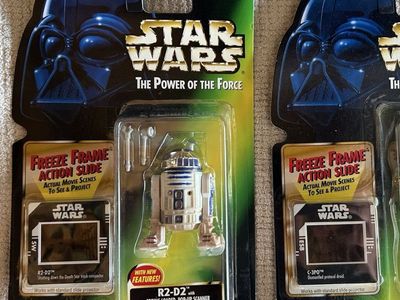 Star Wars The Power of the Force R2-D2 Action Figure Kenner Green Card Freeze Frame 1990s
