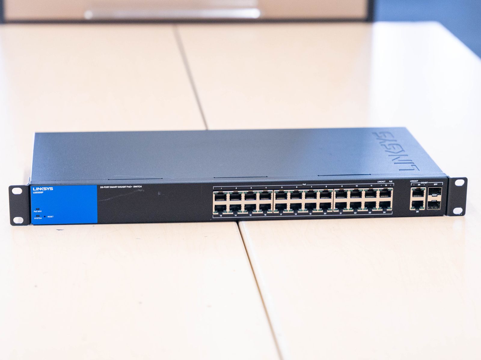 Linksys LGS326P | 24 Port Gigabit PoE+ Switch w/ Web GUI