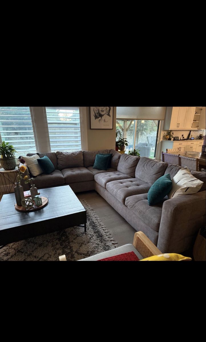 Sectional L shape couch with storage ottoman