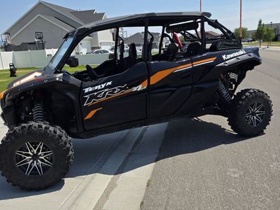 2023 Kawasaki Teryx KRX4 1000es, Black/Orange, 5-Seater