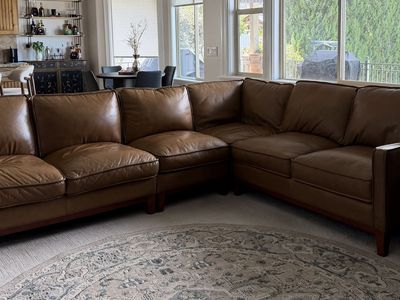 Leather Italia Newport sectional couch