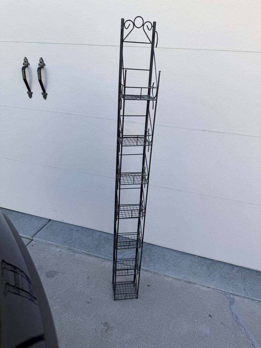 Main image 6