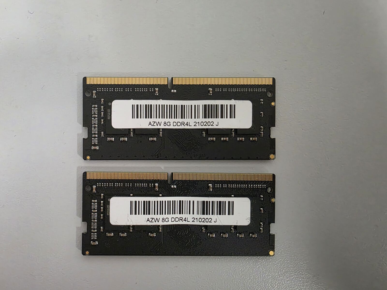 16 GB (2x8) DDR4 SODIMM RAM (Unknown Speed)