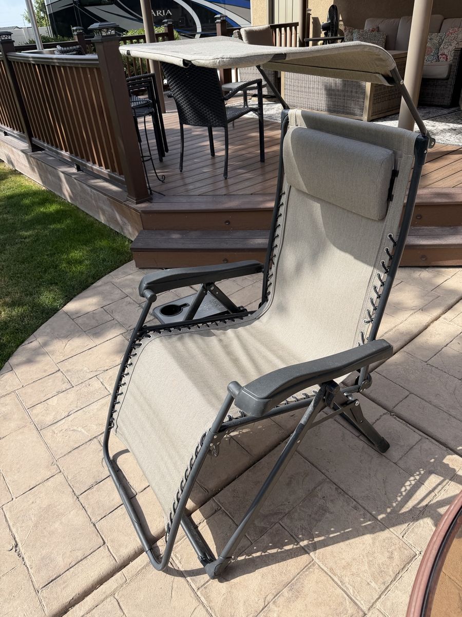 Set of 2 Anti gravity outdoor lawn chair