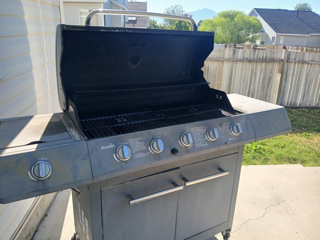 FREE GAS GRILL