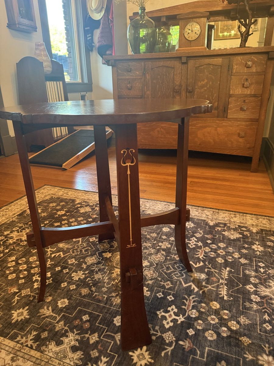 Stickley, Harvey Ellis, Round Table