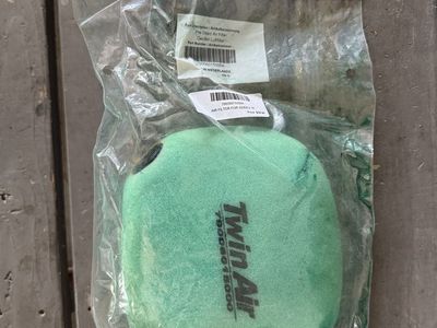 Free Pre-oiled Air filter