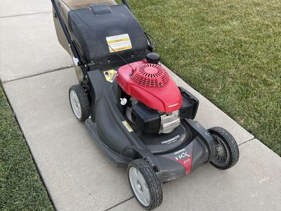 Honda HRX217 ( Hydrostatic Transmission