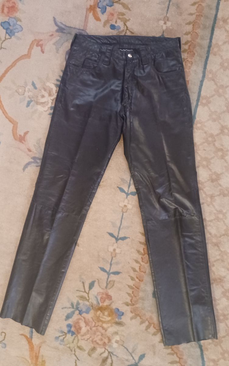 LEATHER PANTS