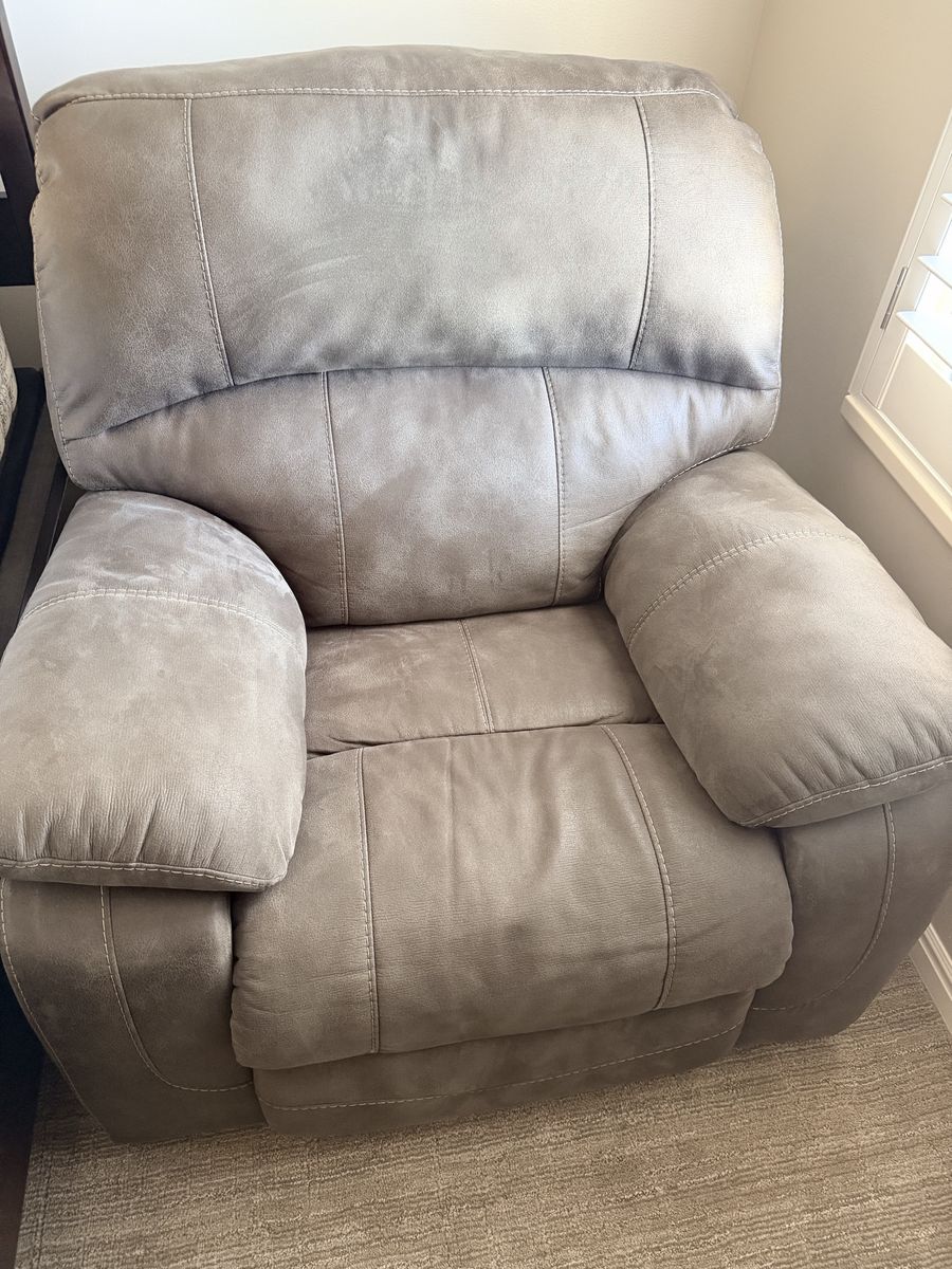 Power Reclining Chair