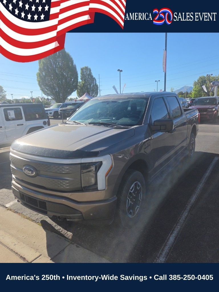 2023 Ford F-150 Lightning XLT