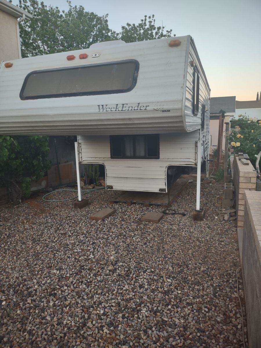 Weekender Cab over Camper