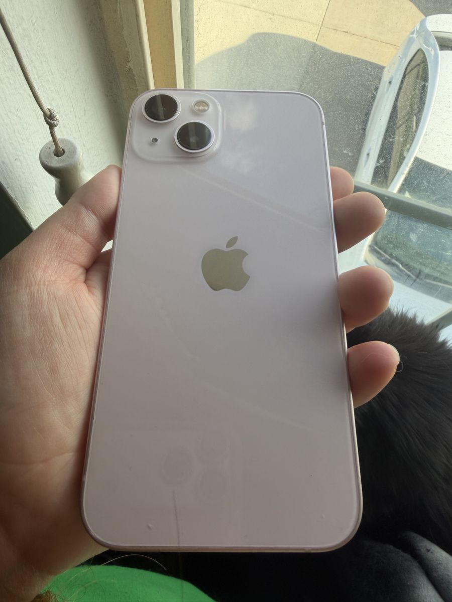 Apple iPhone 13 (Pink) - Unlocked Smartphone