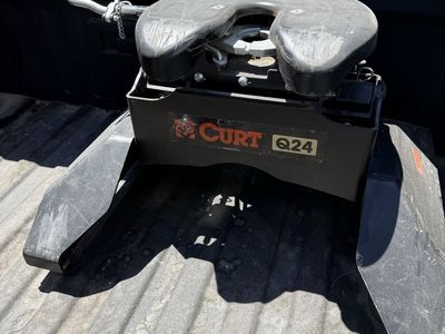 Curt 5th Wheel Hitch
