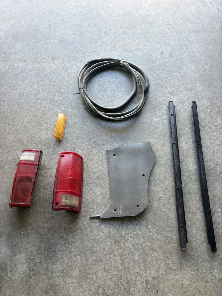 S10 1st Gen Interior parts And Lenses